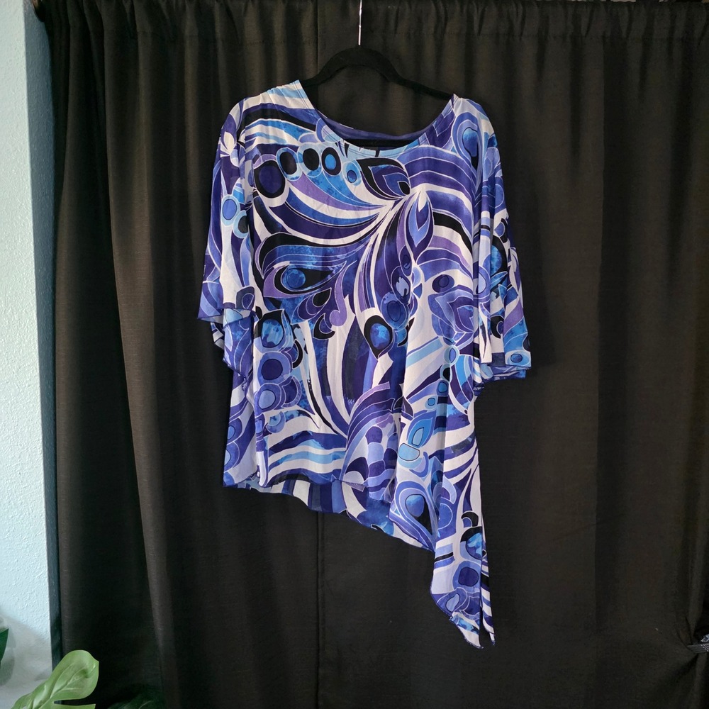 Chicos Travelers Blue Abstract Swirl Asymmetrical Mesh Poncho Top Size 2 (L)